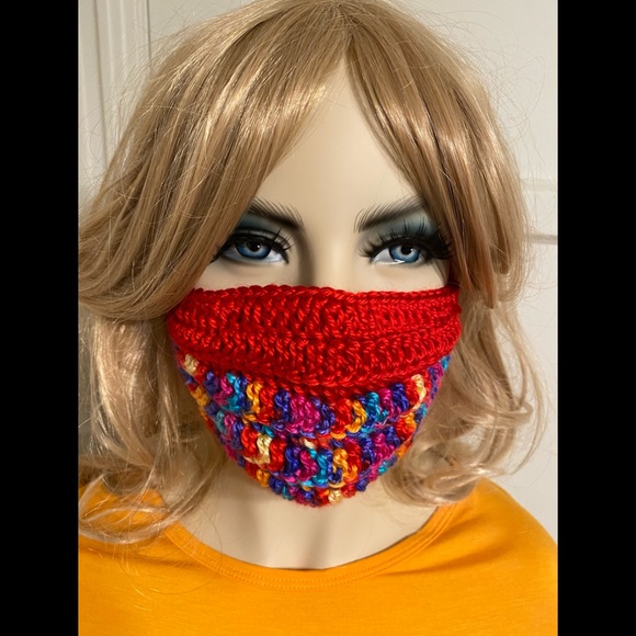 Hand-knitted Face Mask - Picture 10 of 12